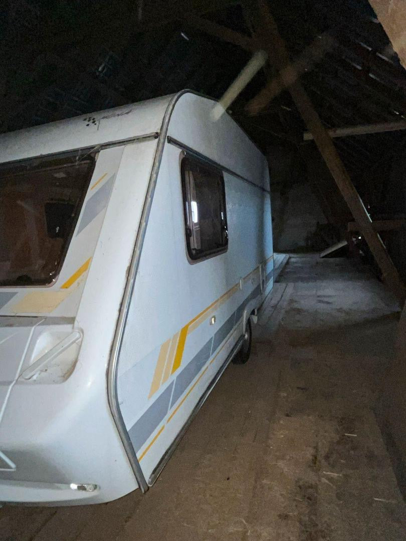 À VENDRE - CARAVANE COSY