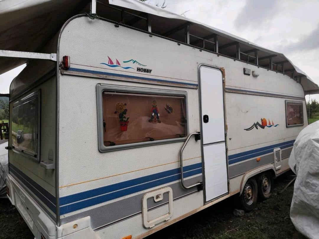 À VENDRE – CARAVANE HOBBY EXCELLENT 1989 – SUPER OPPORTUNITÉ À 800 € !