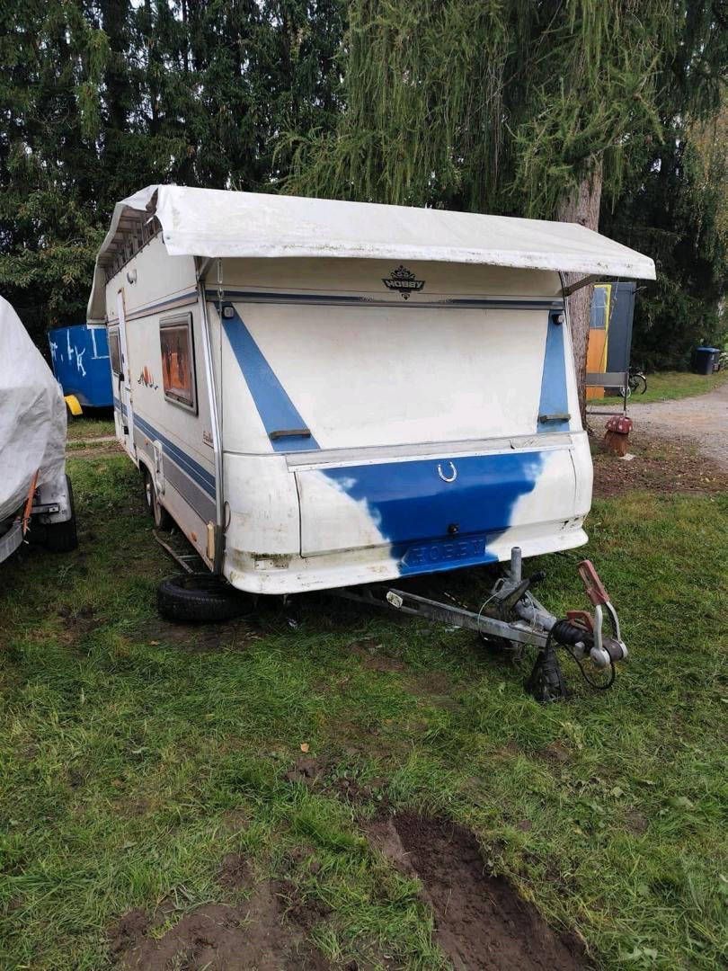 À VENDRE – CARAVANE HOBBY EXCELLENT 1989 – SUPER OPPORTUNITÉ À 800 € !